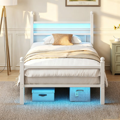 Cadre de lit simple avec lumières DEL, lit plateforme en bois blanc avec tête de lit, aucun sommier nécessaire