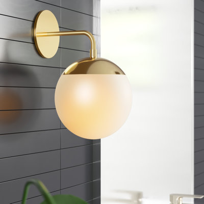 Exira Armed Sconce