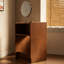 Ensemble de meuble-lavabo compact Mid-Century en bois d'hévéa massif avec miroir à DEL et tabouret de rangement