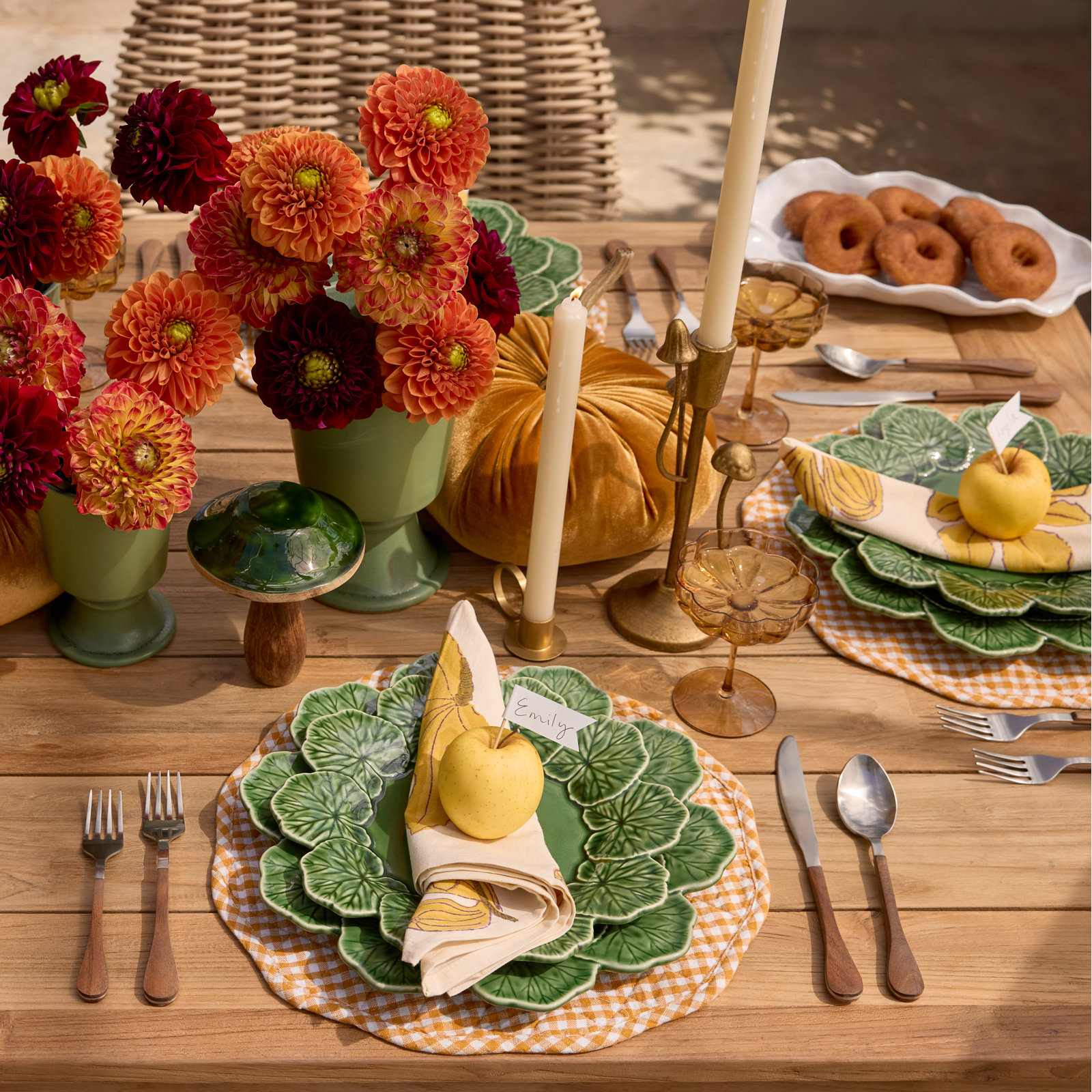2'' H Iron Tabletop Candle Accessories