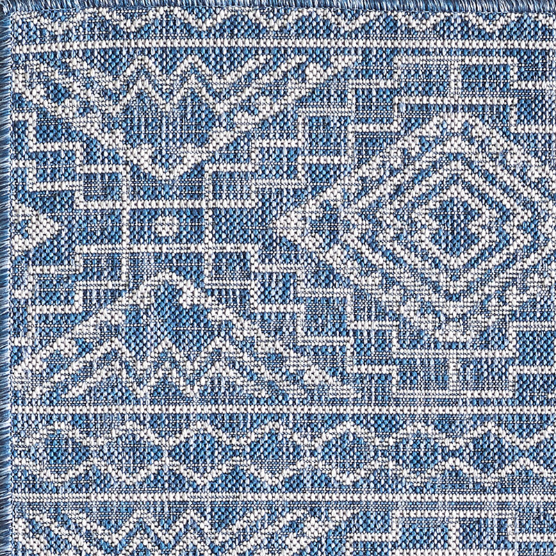 Bethaney Moroccan Indoor / Outdoor Area Rug, Round 7'10", Blue