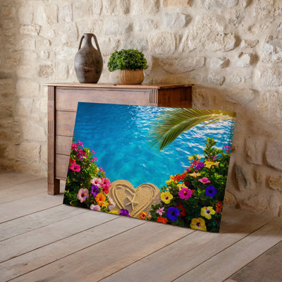 Toile, une scène d'été vibrante mettant en vedette une piscine en cristal transparent avec une eau bleue chatoyante reflétant la lumière du soleil