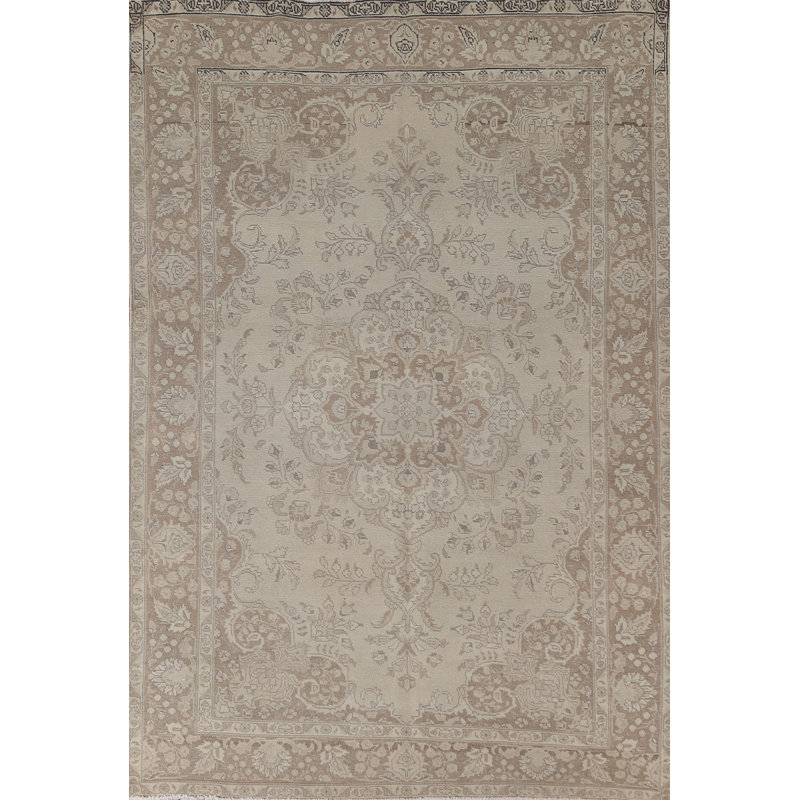 Tapis traditionnel en laine vieilli 7 x 10