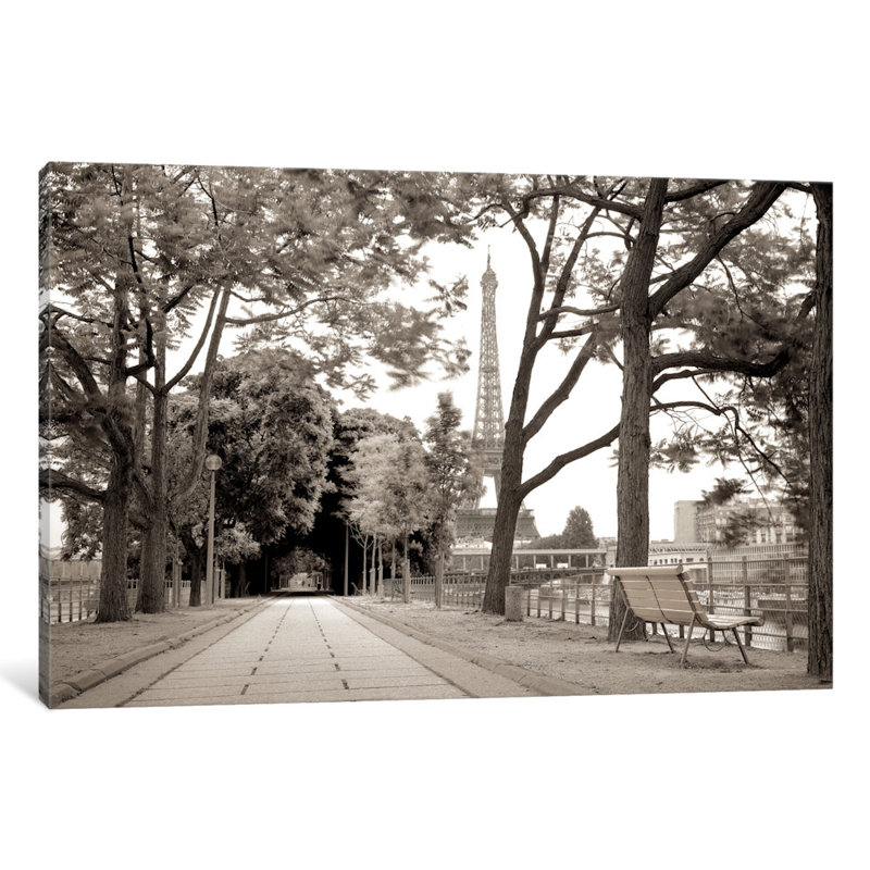 Promenade et Tour Eiffel, reproduction de photo sur toile tendue, H 8 po x l 12 po x P 0,75 po