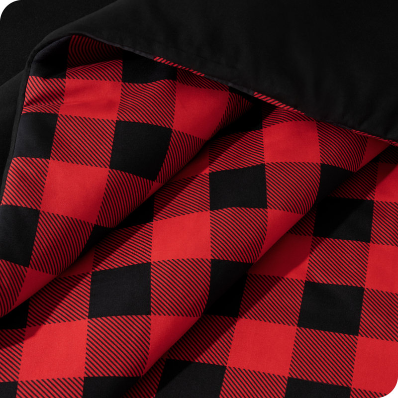 Down Alternative Track Stitch Comforter Set, Queen Comforter + 2 Standard Shams, Red/Black Plaid