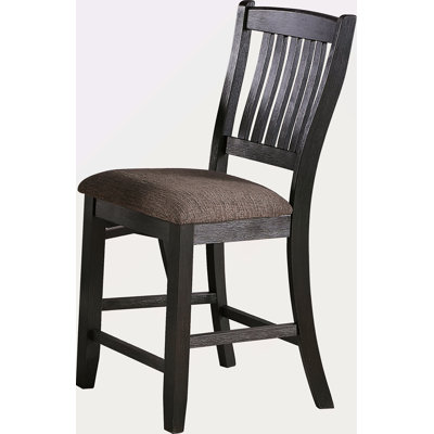 Chaise haute en noir rustique