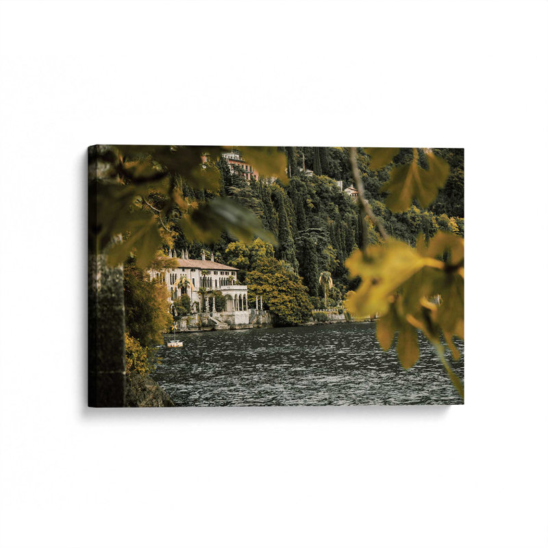 Impression sur toile tendue Lakeside Mansion, H 24 po x l 36 po x P 1,25 po, Toile tendue