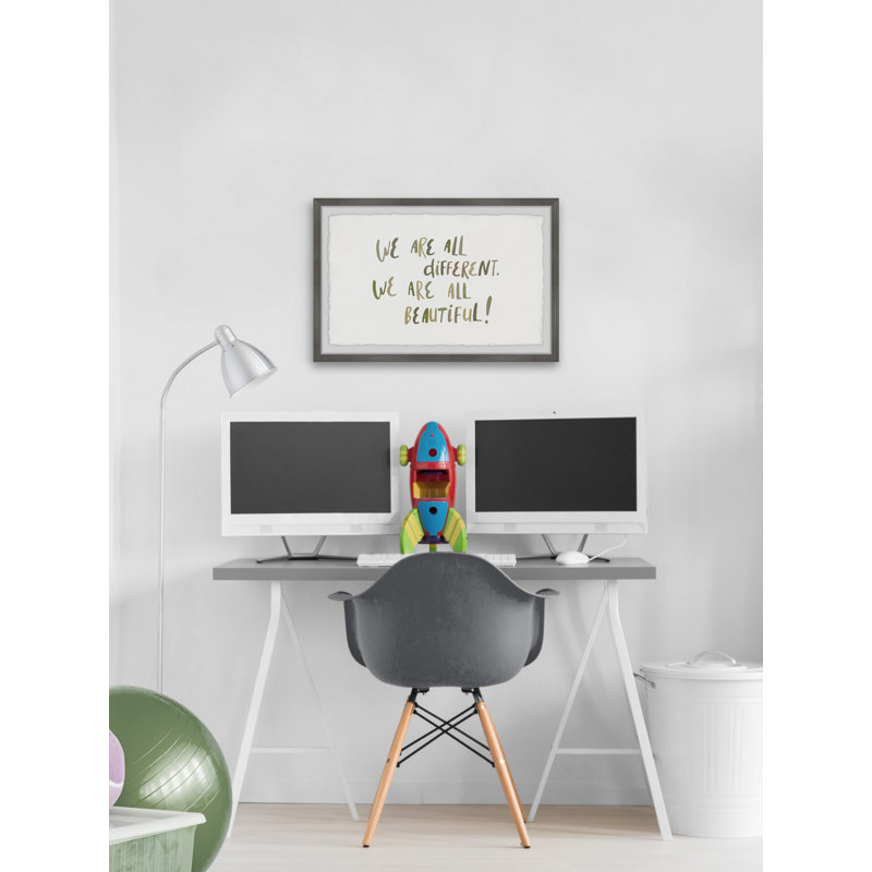 «Frith We Are All Beautiful», art encadré, H 16 po x l 24 po x P 1,5 po