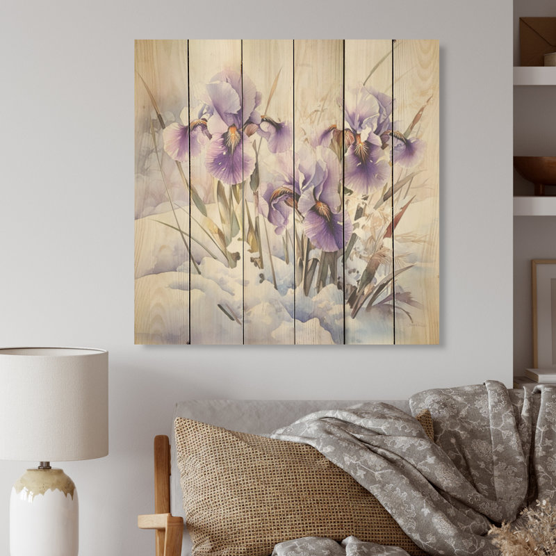 Iris mauve breloque en hiver I - iris, art mural sur bois de pin naturel, H 15 po x l 15 po