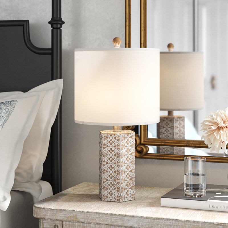 Ursine Resin Table Lamp