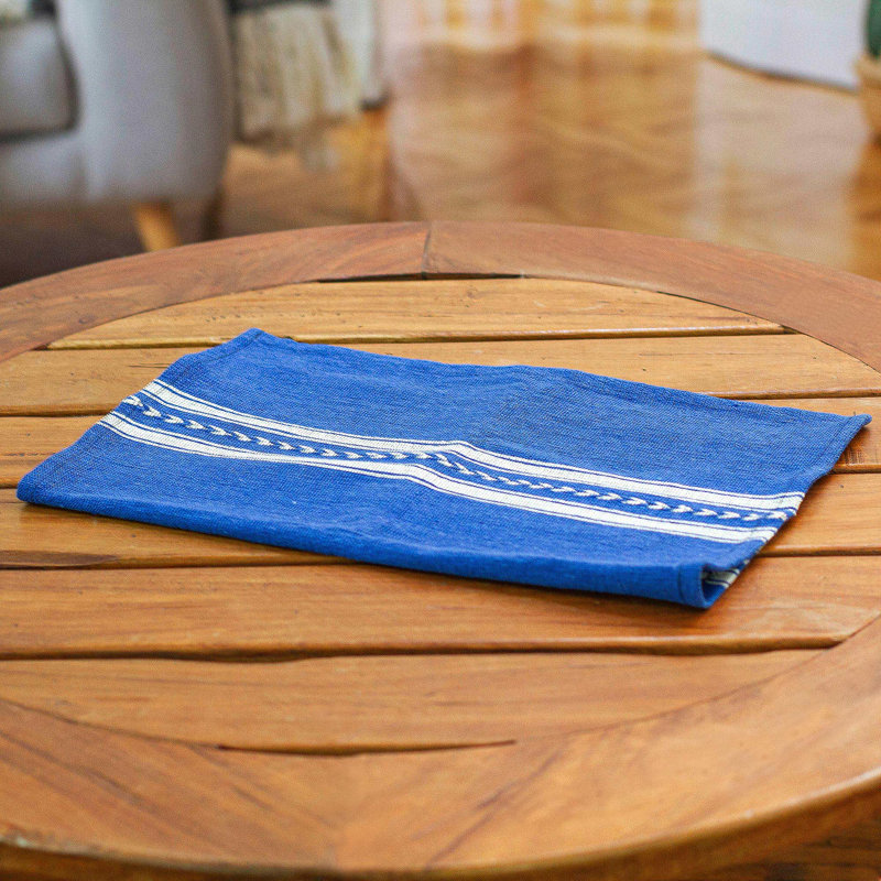 Napperon en coton bleu fait à la main Ebern Designs