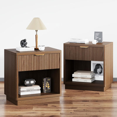 Ensemble de 2 tables de chevet cannelées, table de chevet en bois avec station de charge, table de chevet avec tiroir, tables de bout modernes Mid-Century pour canapé de chambre à coucher