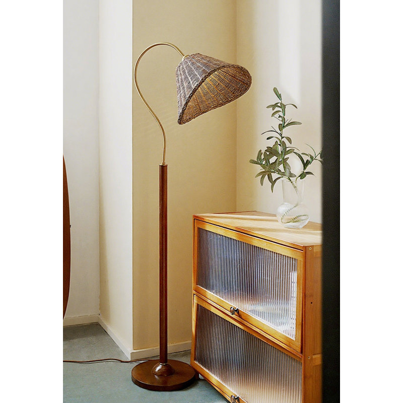 Lampe sur pied en rotin, fer forgé et bois massif de style français rétro
