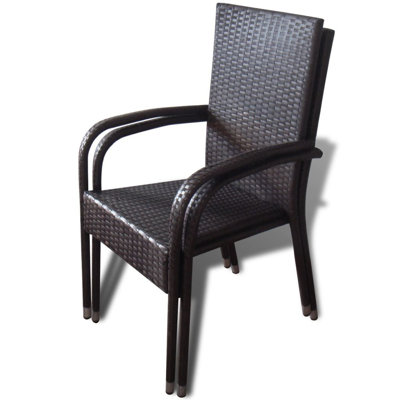 Chaise de patio empilable en teck