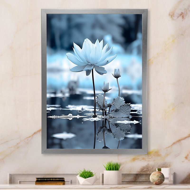 Monochromes bleus et blancs Winters Reflection I - Art mural sur toile florale, H 40 po x l 30 po x P 1,5 po