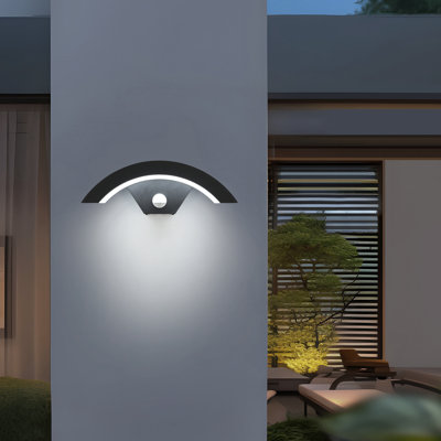 Matte Black 10cm H Integrated LED Outdoor Armed Sconce