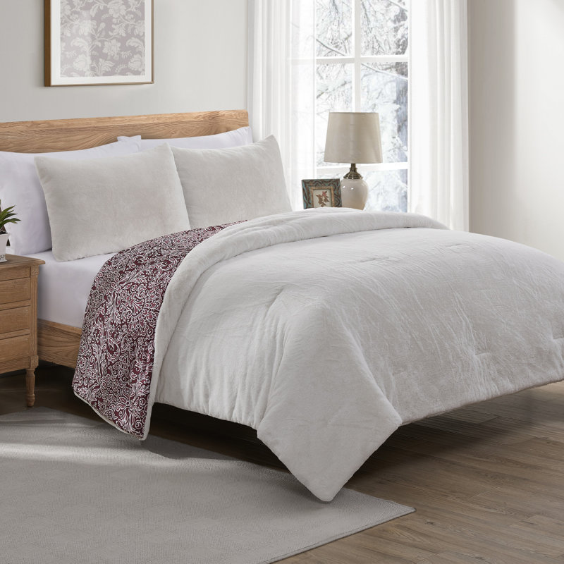 Microfiber 3 Piece Comforter Set, Wine