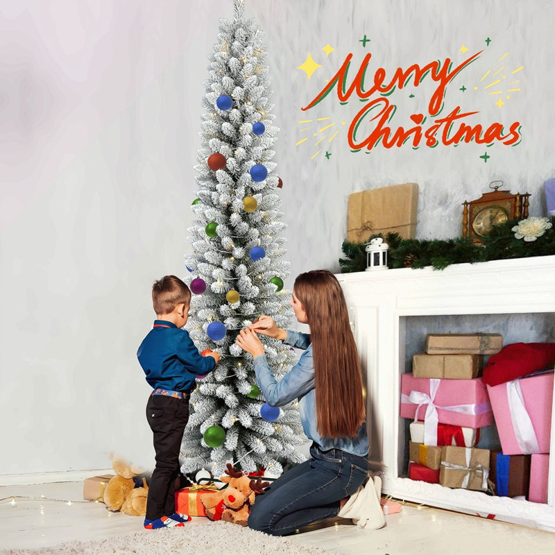 Arbre de Noël enneigé 7 pi avec 200 lumières DEL blanc chaud - Arbre en PVC mince enneigé avec 469 pointes, support en métal, conception compacte, facile à installer