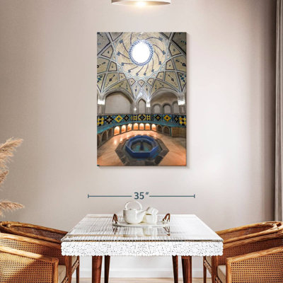 Lilie Qasemi Bathhouse