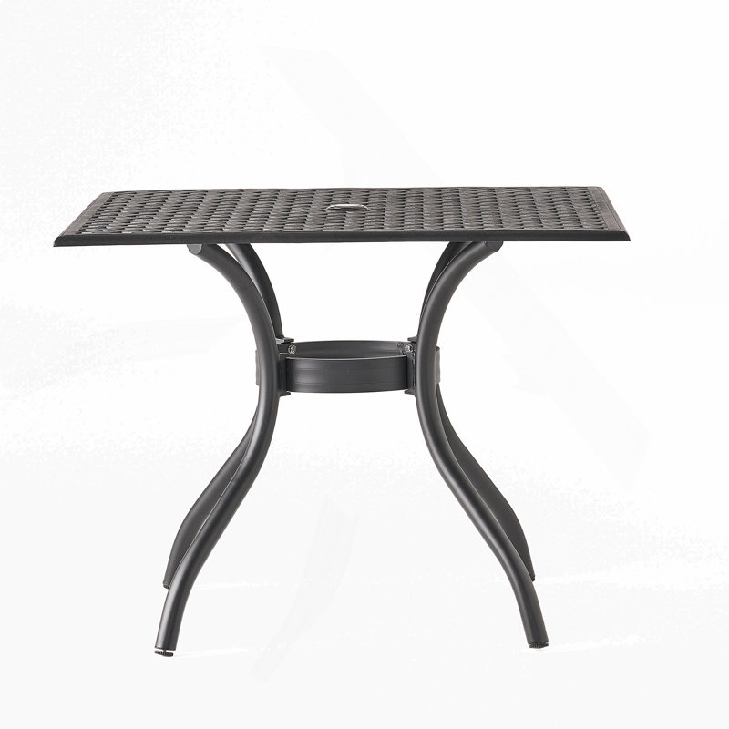 TABLE CAILLETTE EN CAOUTCHOUC I 39IN SQ
