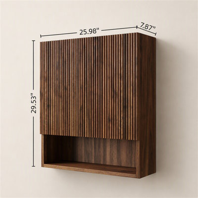 Armoire de salle de bain murale rayée de 26 pouces avec portes, tablette et rangement ouvert pour une utilisation polyvalente à la maison