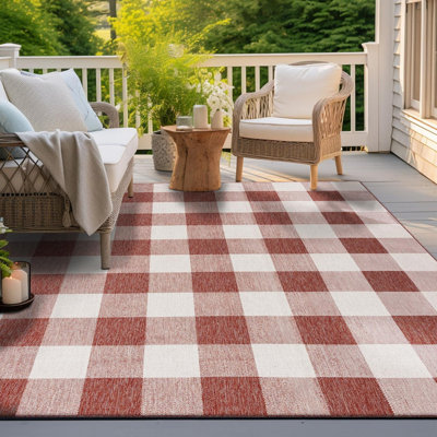 Tatasha Gingham Power Loom Polypropylene Plastic Indoor/Outdoor Area Rug in White/Red