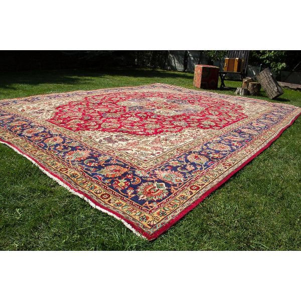 Harriette Hand Knotted Wool Rug