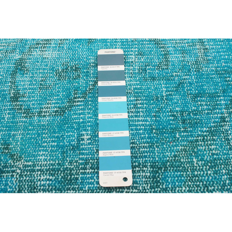 Tapis unique en laine bleu 5 pi 11 po x 9 pi 8 po One Age of a Kind Hookton