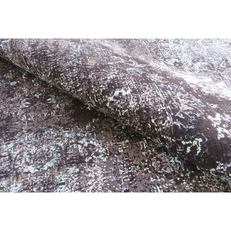 Oriental Area Rug in Silver, Rectangle 9' x 12'