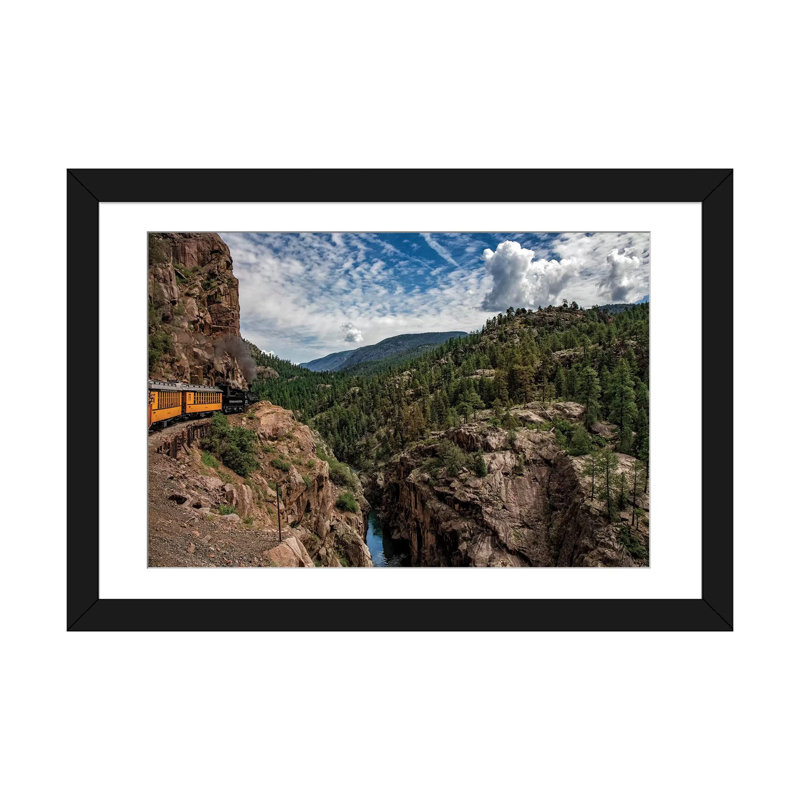 Rockies de train dans le, Blanc, Papier d'art encadré noir, H 24 po x l 32 po x P 1 po