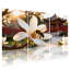 Ensemble de 3 tableaux sur toile tendue représentant une abeille sur une fleur de magnolia blanche avec un pavillon chinois traditionnel-782782397