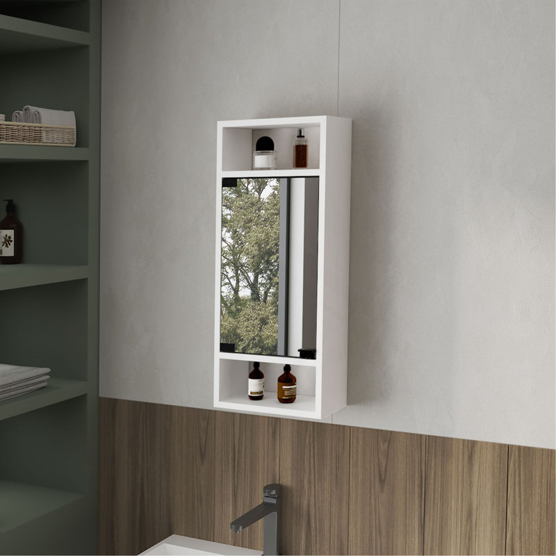 Pharmacie en pin avec porte en miroir et rangement ouvert