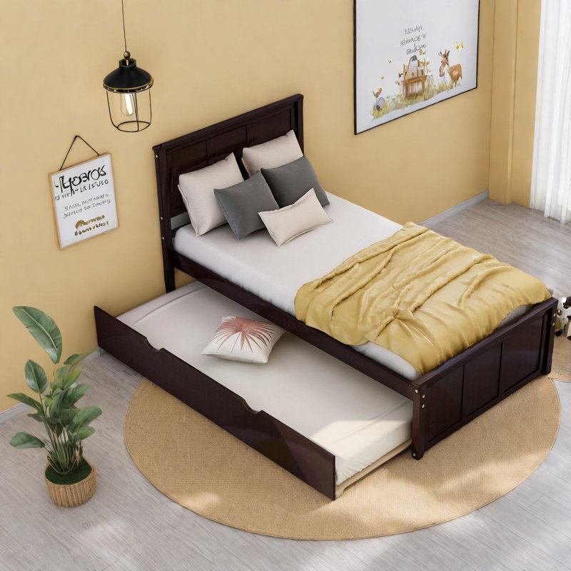 Lit plateforme peu encombrant avec bois de pin espresso, maison moderne