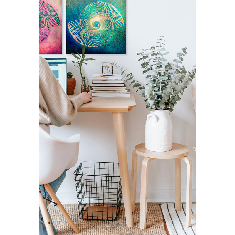 Spiral Glow 1 30 x 30