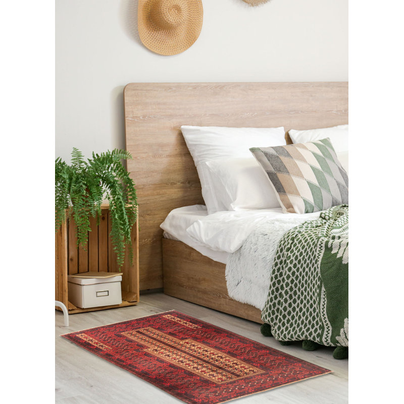 Tapis brun clair Teimani 2 pi 11 po x 4 pi 8 po