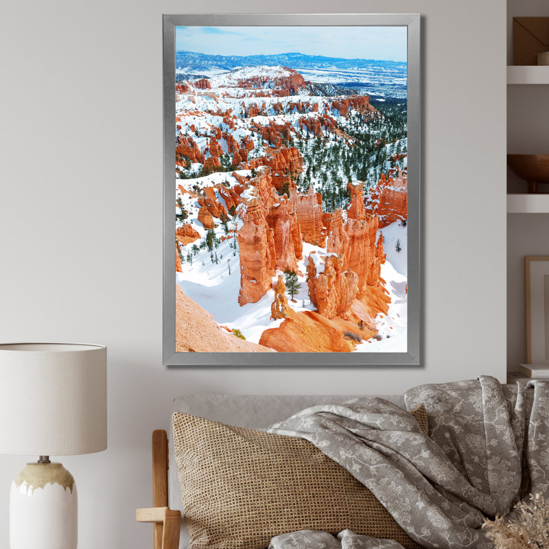 Bryce Canyon in Winter sur impression sur toile, H 20 po x l 12 po x P 1 po, Cadre photo argenté