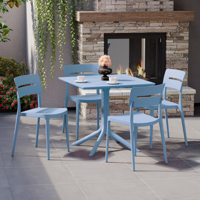Ensemble repas carré pour 4 personnes