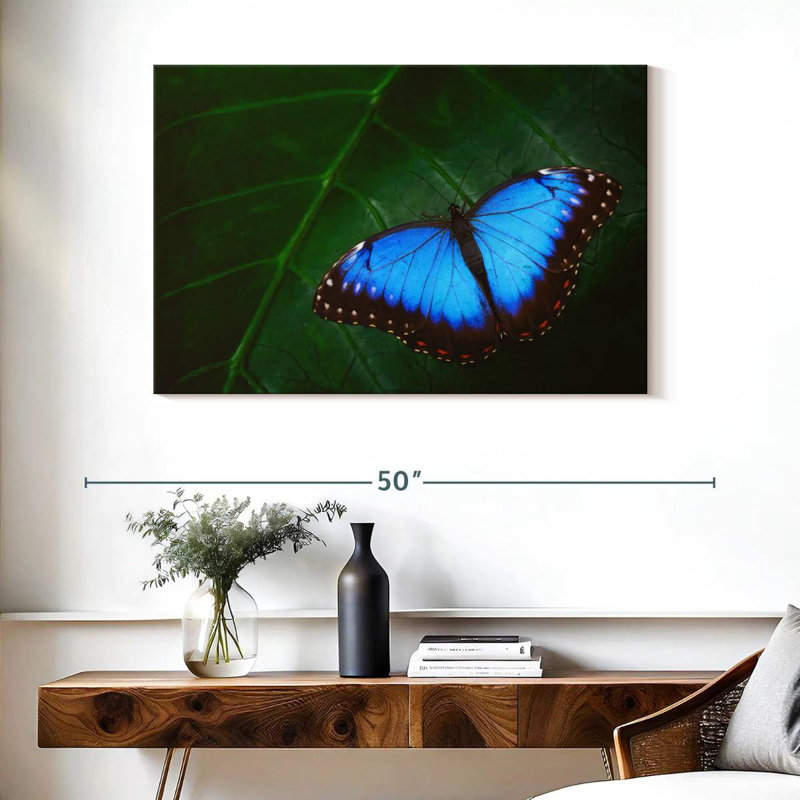Joli papillon bleu Brampt, H 26 po x l 39 po