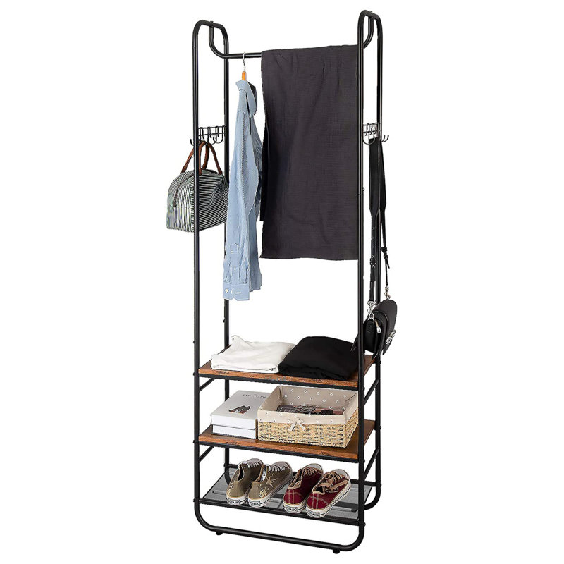 Portant l 22,8 po