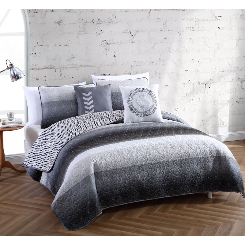 Cypress Polyester Jersey Knit Geometric Shapes Quilt, Queen Quilt + 2 Standard Shams + 2 Throw Pillows, Black/Gray