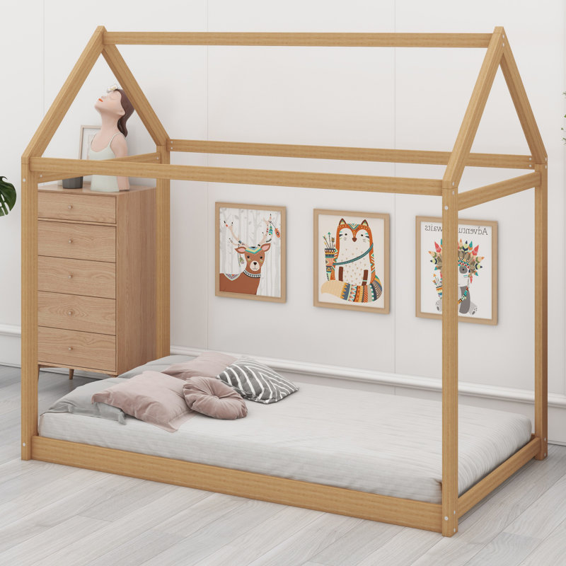Lit maison en bois