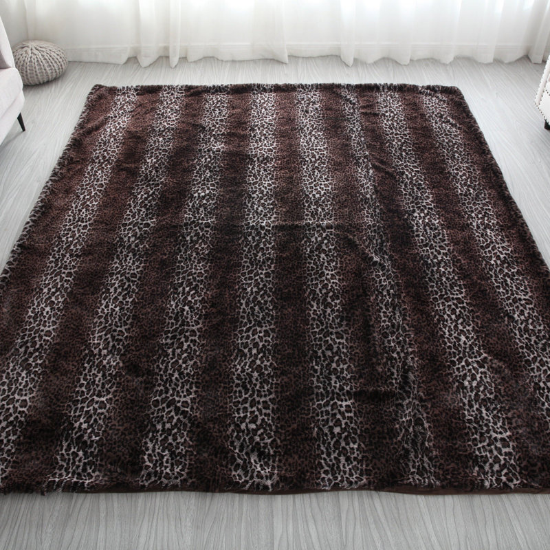 Frithlef Indoor Rug, Rectangle 5' x 7'