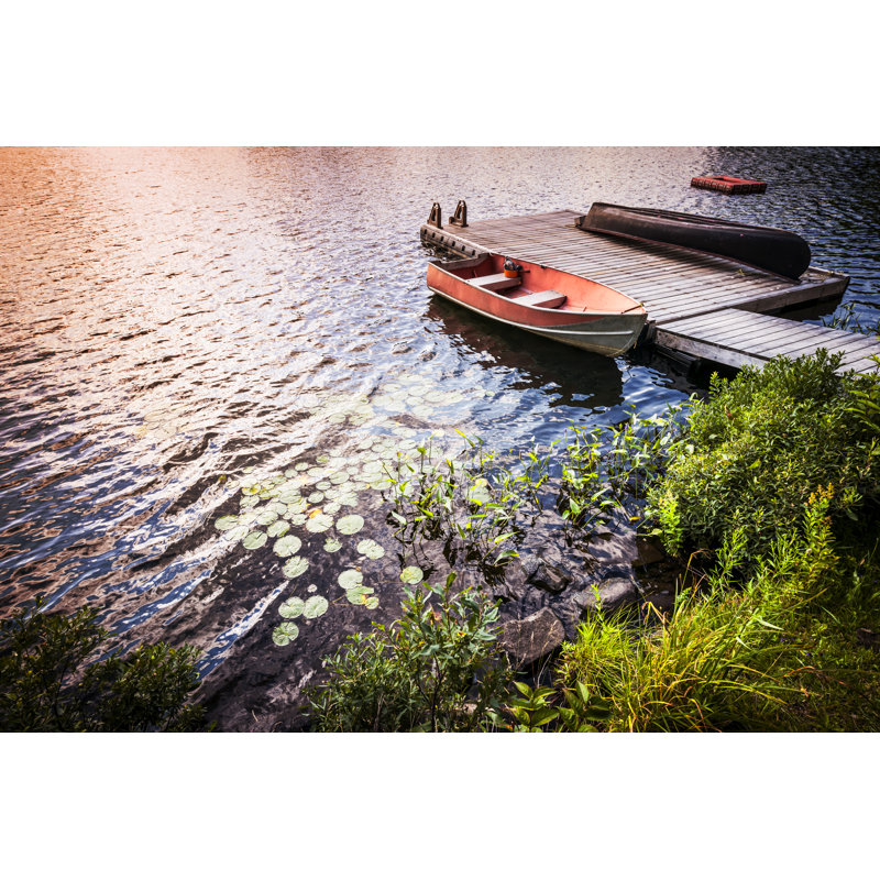 Chaloupe sur un lac - photographie sur toile tendue, H 8 po x l 12 po