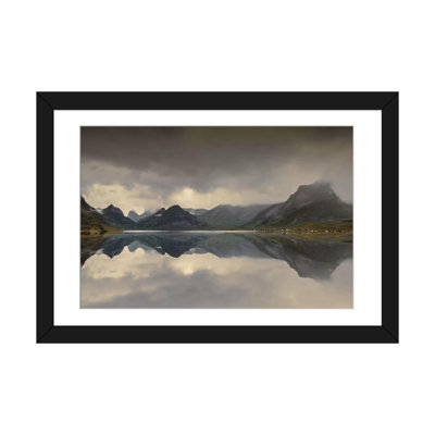 « the mirrored beauté », reproduction de photo sur toile tendue