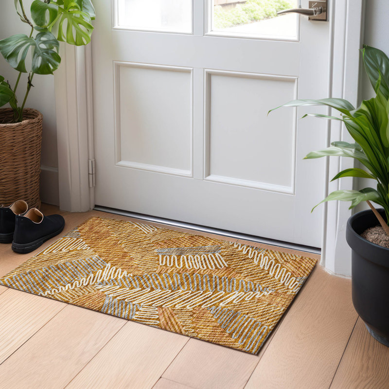 Lamanna Washable Floral Indoor / Outdoor Rug, Rectangle 1'8" x 2'6"