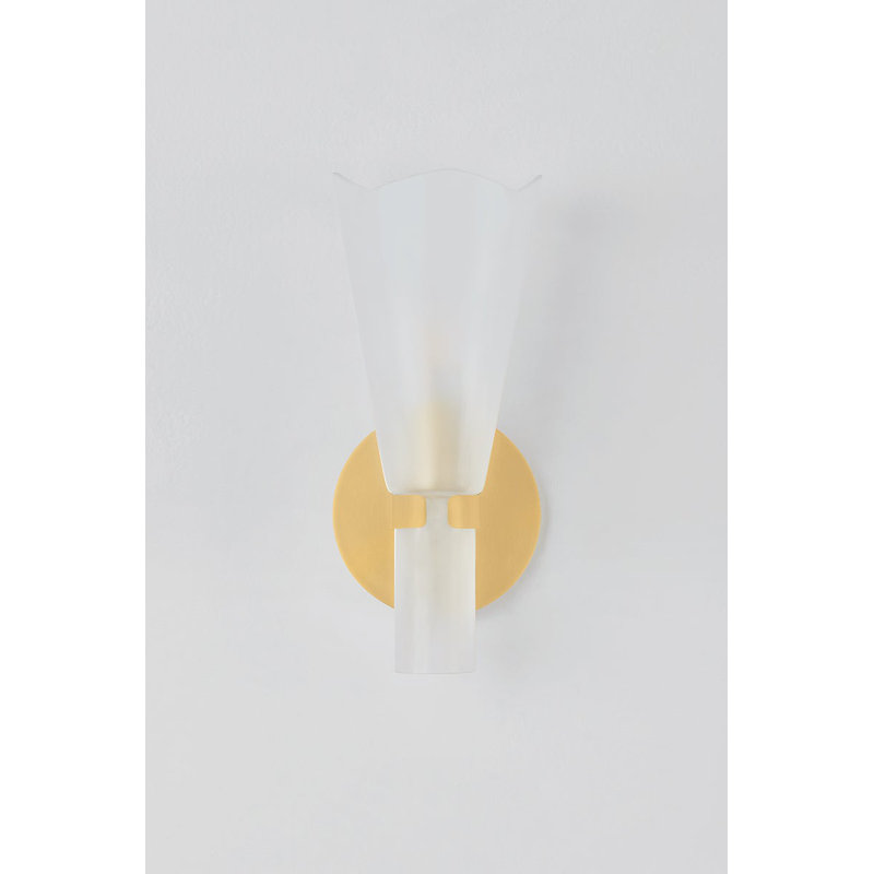 Pine Island 1 - Light Armed Sconce, Aged Brass
