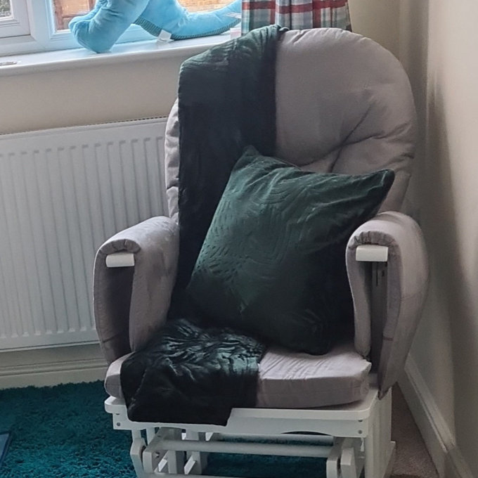 Obaby Reclining Glider Nursing Chair and Footrest Reviews