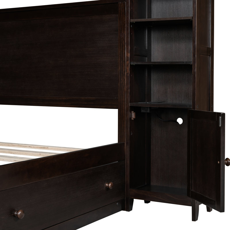 Grand lit en bois massif avec rangement polyvalent - armoire, tablette et tiroir coulissant en douceur pour un confort douillet