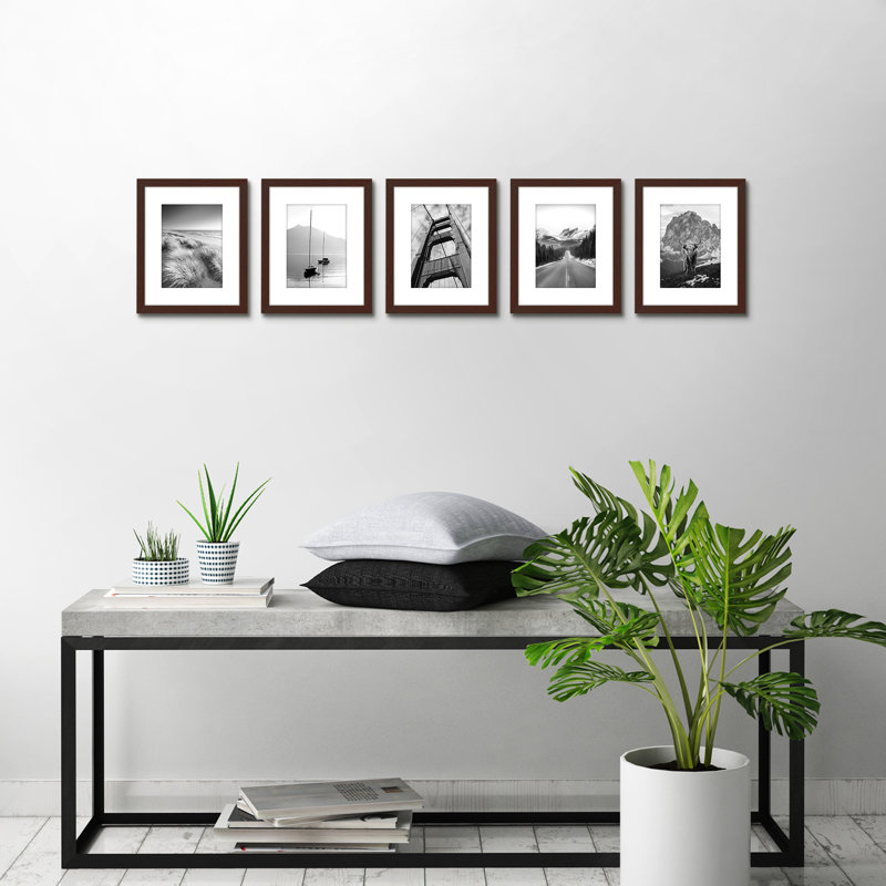Cadres muraux avec passe-partout Gallery, Acajou, 8" x 10" with mat for 5" x 7"