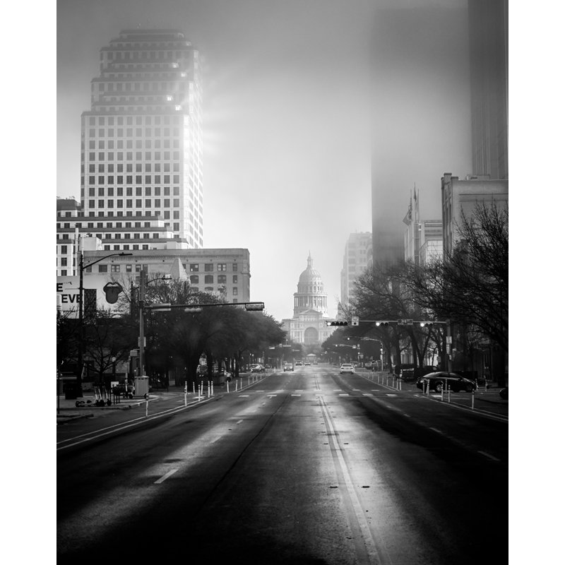 Austin South South Congres Kill Your Instagram - Giclée sur papier de qualité supérieure avec cadre noir par Gary Swenor